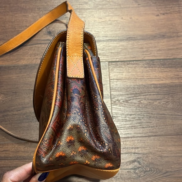 Escada Vintage Paisleys Crossbody Bag with 3 compartments - Picture 10 of 15